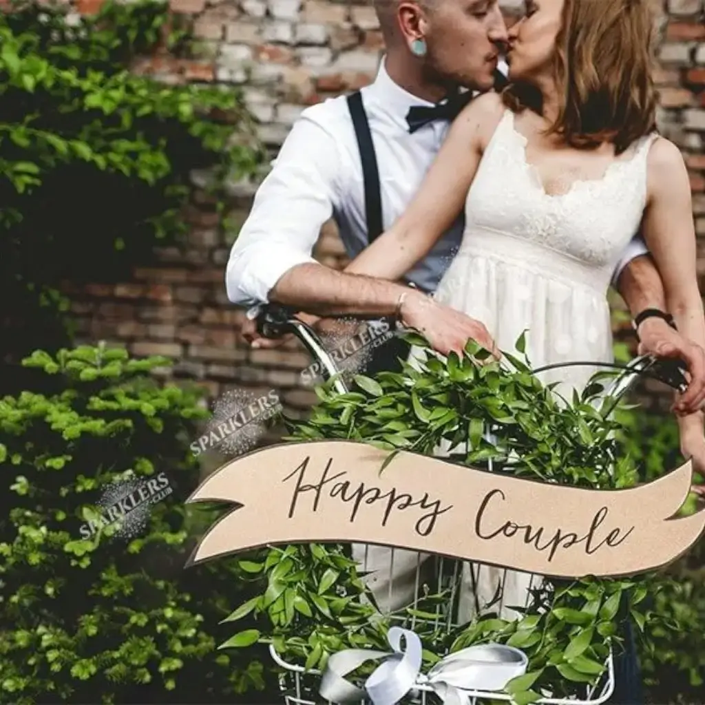 Borden met een Happy Couple / Wedding inscriptie