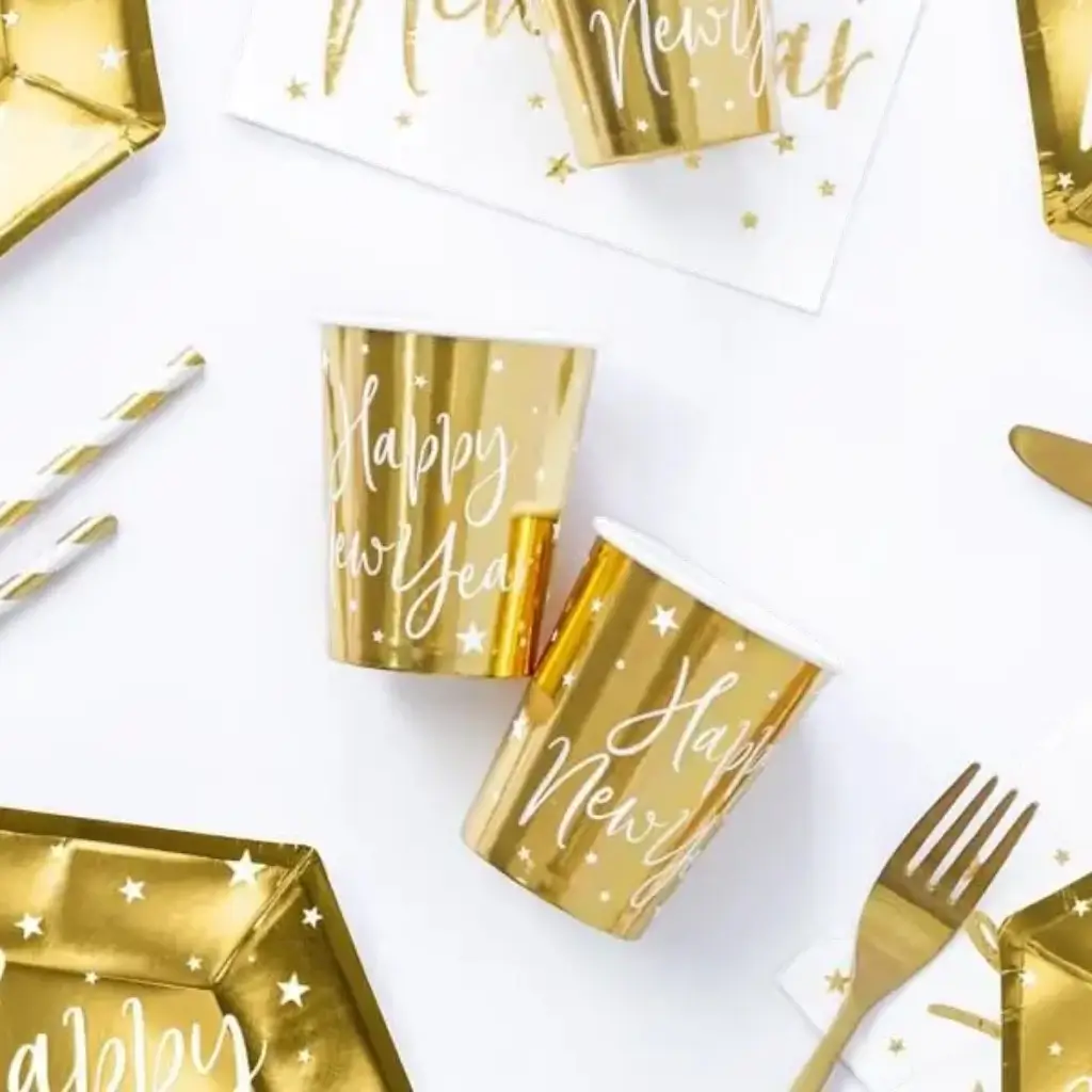 Set van 6 gouden papieren bekers Gelukkig Nieuwjaar