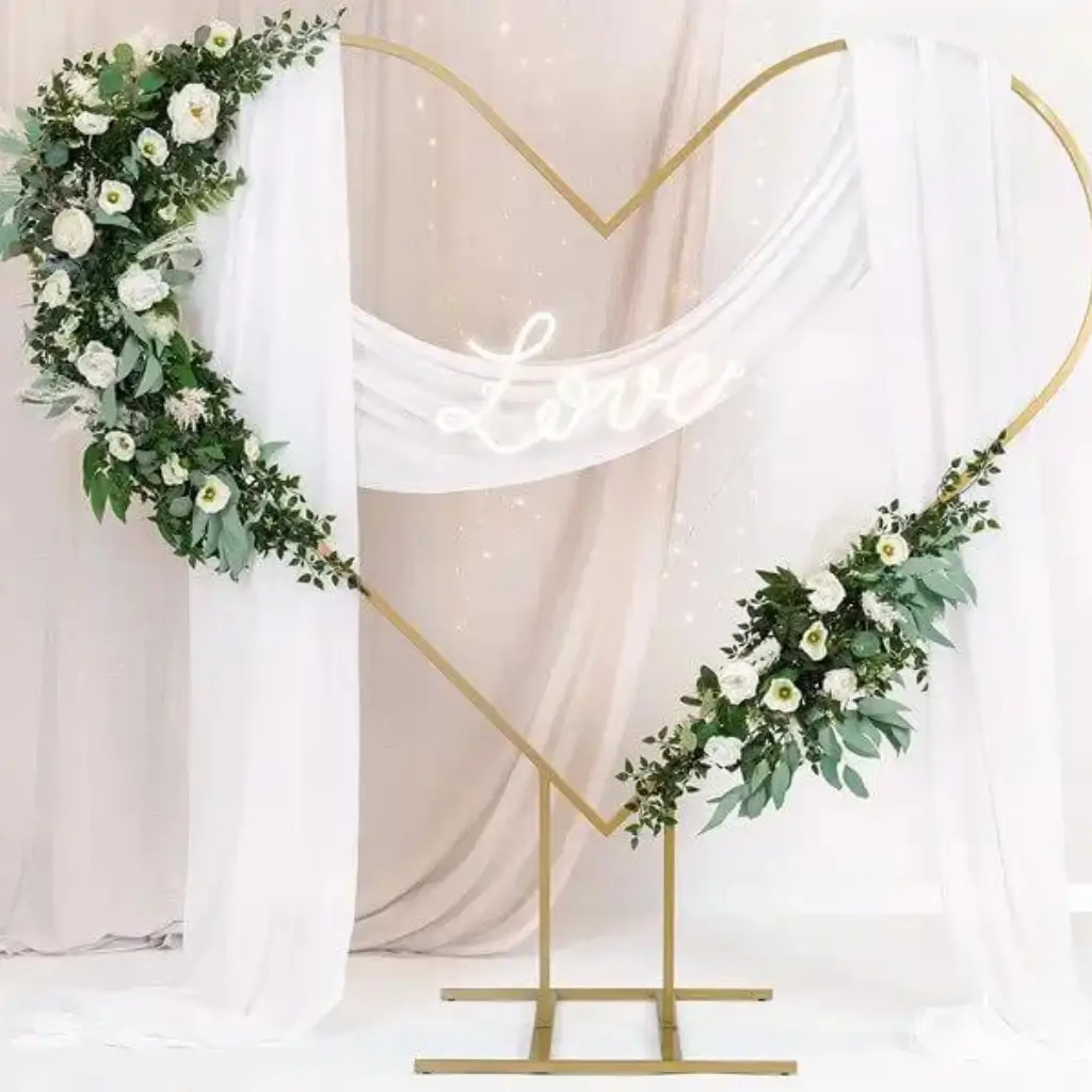 Hartvormige ballonboog goud ø 2m 