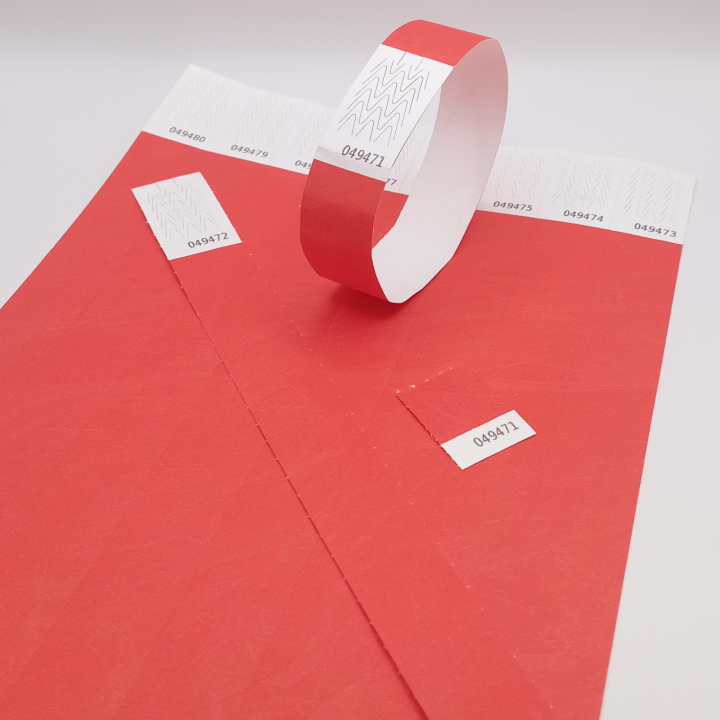 Papieren rode Tyvek®-polsband zonder markering