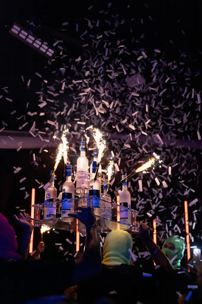 VIP 10-flessen piramide showdisplay van Sparklers®