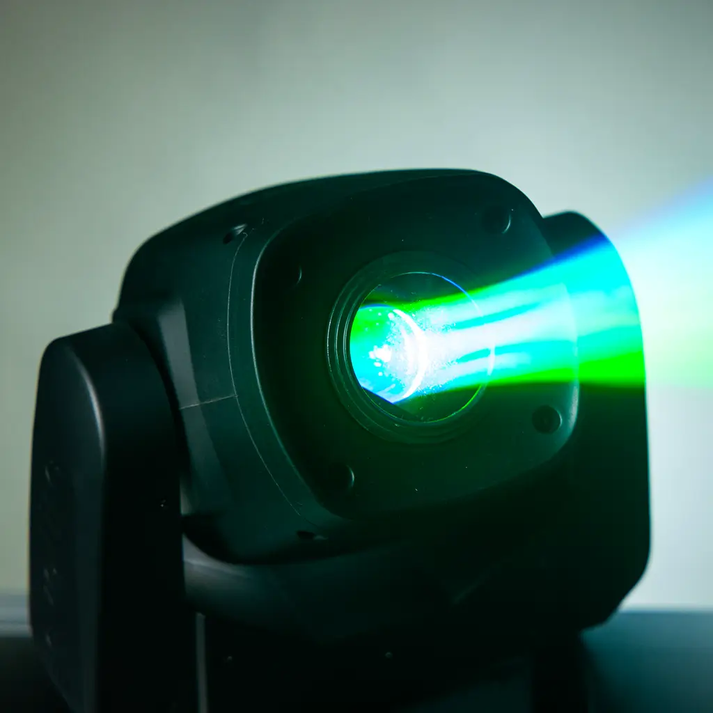 Set 2 spots 100 W in flightcase - Evo Spot 100 CR Set Evolite - Veelkleurige LED & DMX-bediening