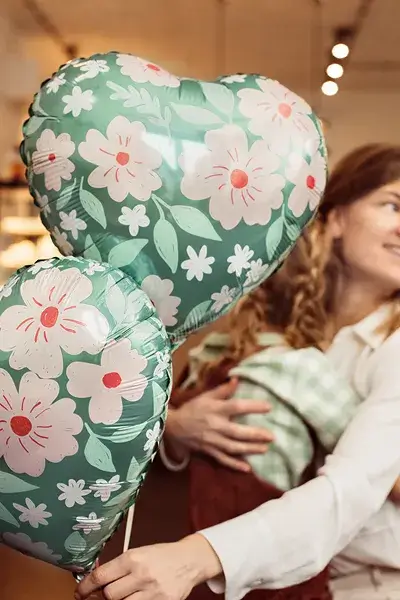 Groene hartballon met bloemen 45 cm