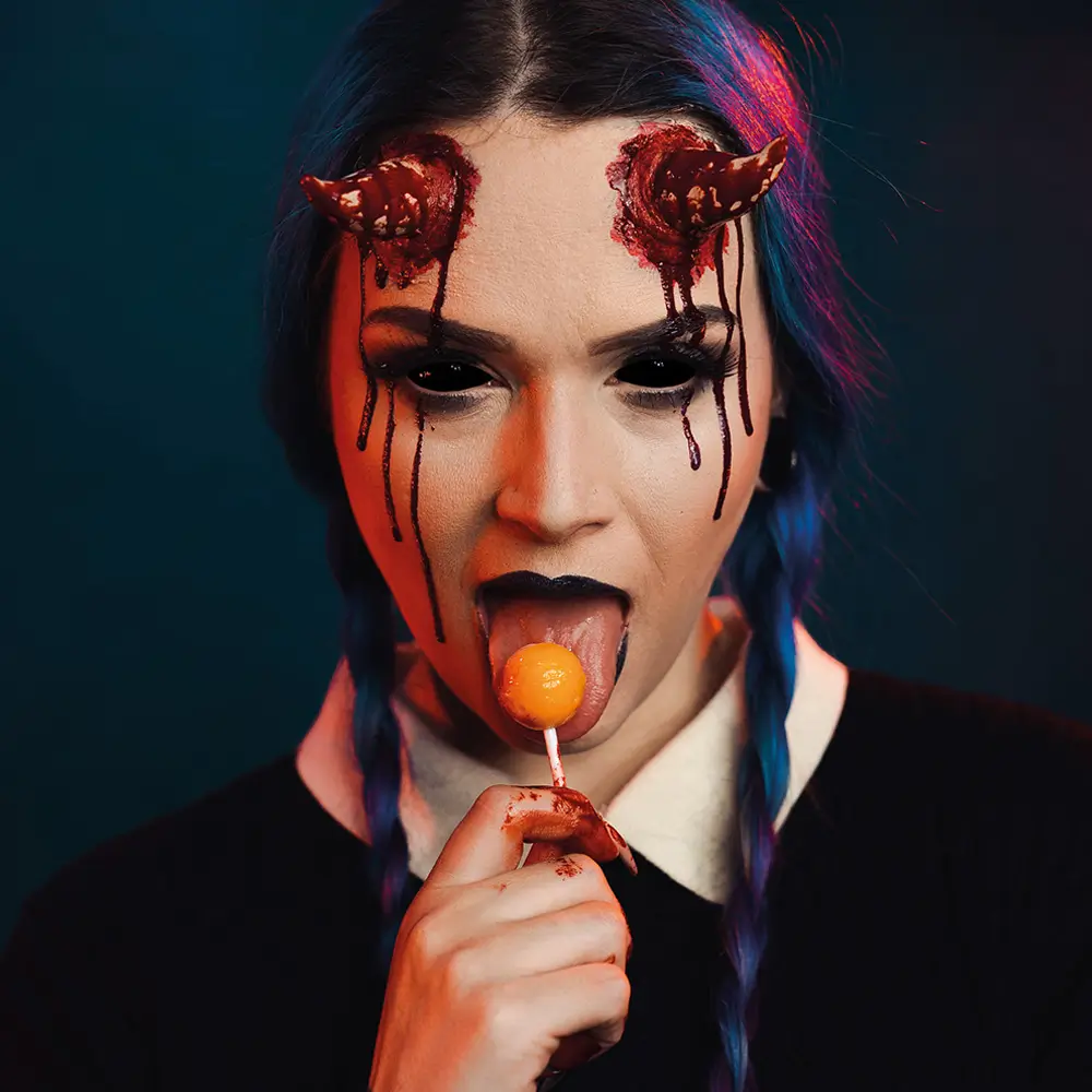 Zwarte contactlenzen voor ondoden – Halloween-contactlenzen